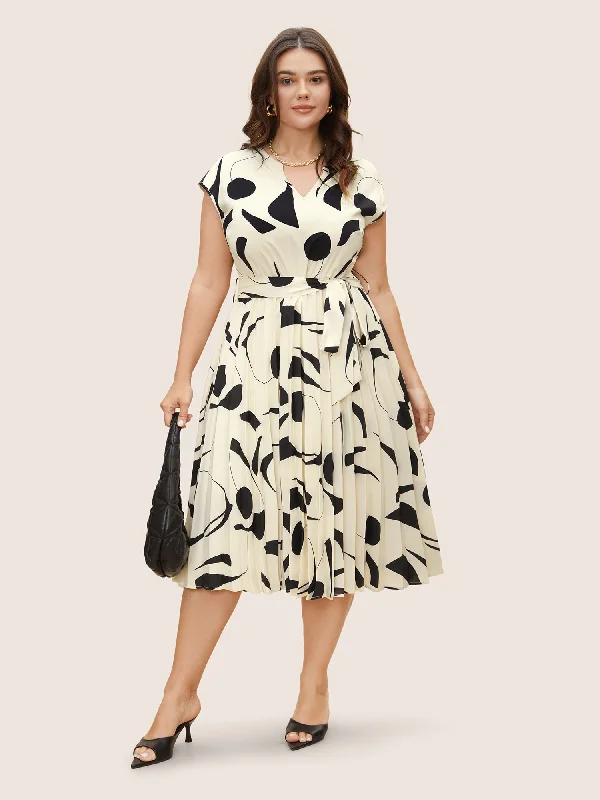 Vintage-Inspired Style Offers Silhouette Floral Print Cap Sleeve Midi Dress Urban Sophistication