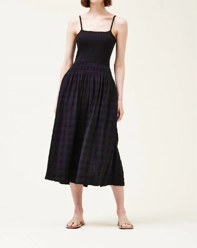 Forward Trendsetter Knit Mixed Midi Dress In Black Graceful Drape